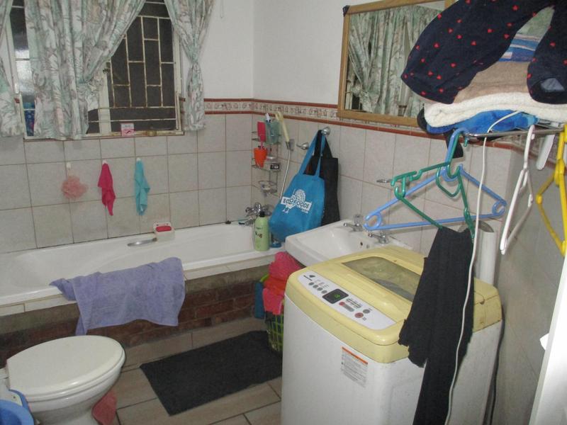 2 Bedroom Property for Sale in Uitsig Free State